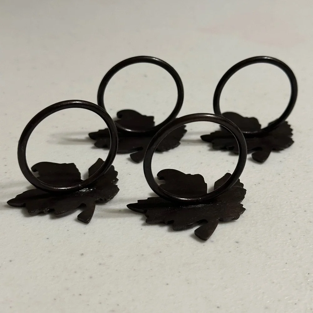 Maple Leaf Napkin Rings Set of 4 Metal Autumn Fall Harvest Bronze Tone Rustic